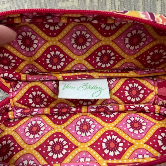 Vera Bradley zip around glasses case in Raspberry Fizz - Picture 3 of 3